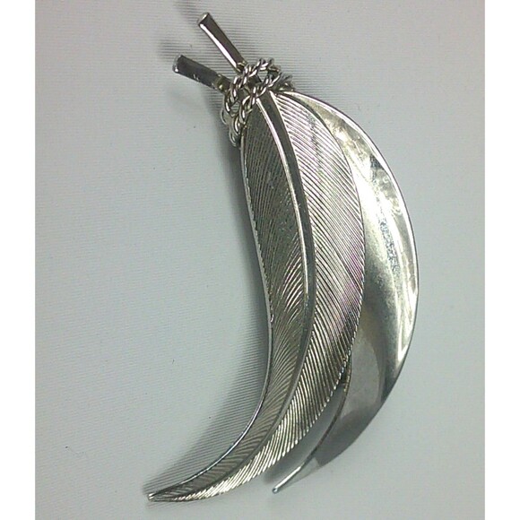 Vintage Silver Tone Textured Double Leaf Feather Pin Brooch 2.5 Inch - Picture 1 of 2
